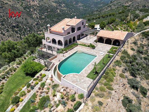 Villa avec piscine 2