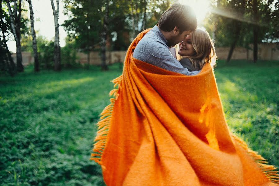 Свадебный фотограф Роман Чигарев (romanchigarev). Фотография от 9 октября 2015