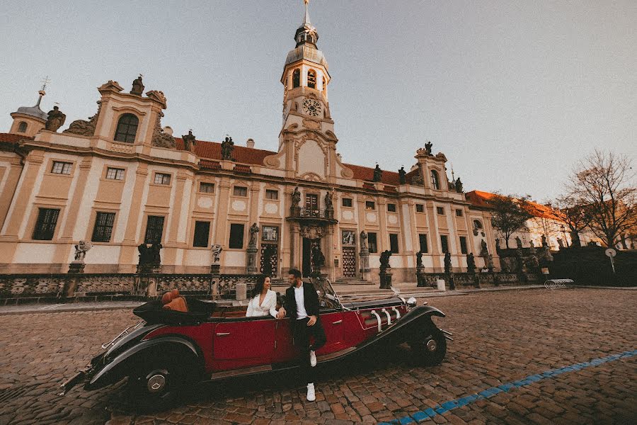 Fotógrafo de casamento Tatyana Khotlubey (tanyakhotlubiei). Foto de 11 de outubro 2022