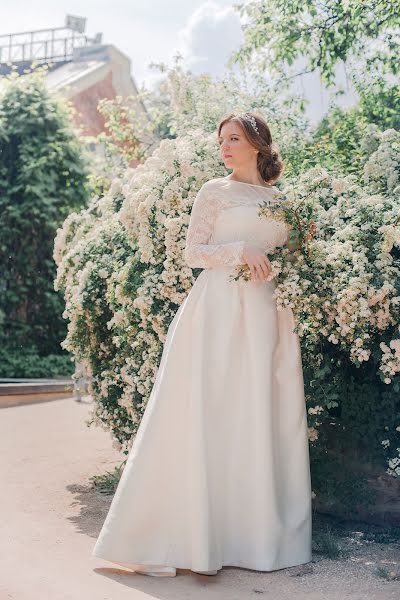 Wedding photographer Elena Popova (popova2nice). Photo of 12 May 2020