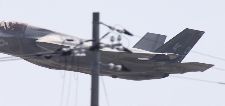 TT クーペの岩国基地・戦闘機・爆音浴に関するカスタム事例の投稿画像4枚目
