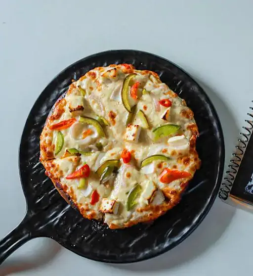 Tandoori Paneer Pizza