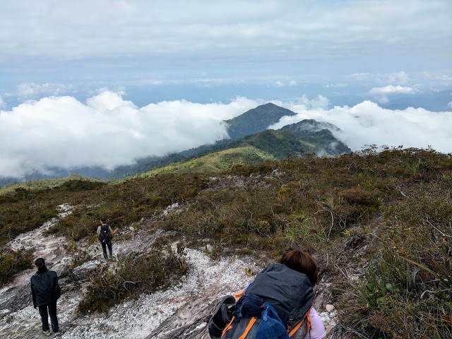 Mount Tahan Peak mountains views