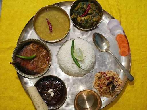 Katla Kalia Thali [Serves 1]