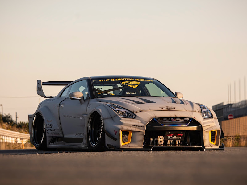 NISSAN GT-RのGTR・リバティーウォーク・LB☆WORKS・35GTR・ニッサン ...