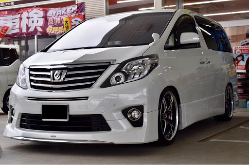 トヨタ アルファードを華麗にカスタム By Hideki 18 12 08 3日間のlgpアクアモイスチャーハードの施工を終えて戻ってきました 見違える程ツルピカ Cartune