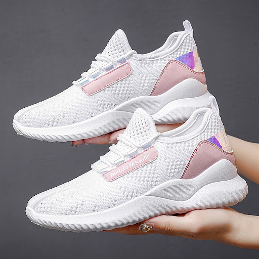 Title 4, New Summer Breathable Coconut Mesh Shoes