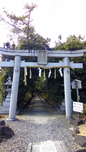 八幡神社の鳥居