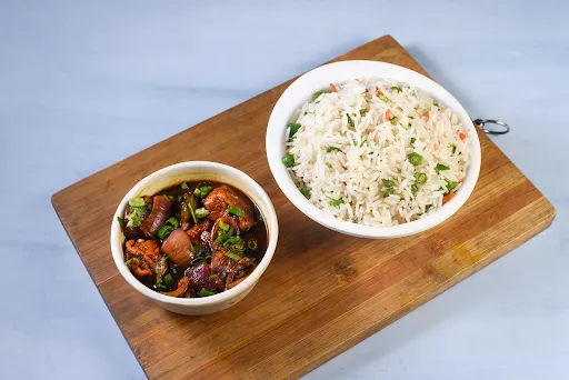 Veg Fried Rice With Chilli Paneer [4 Pieces]