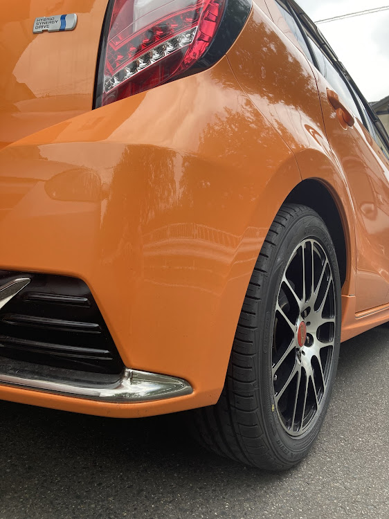 アクアのファルケンジークスZE914Fに関するカスタム事例の投稿画像1枚目