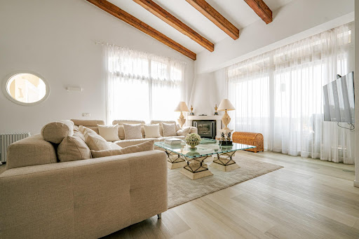 Villa avec piscine et terrasse 5