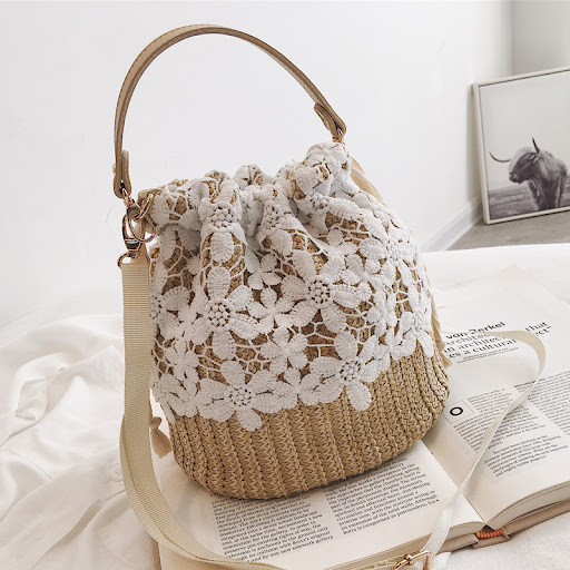 Title 9, Fairy Rattan Beach Holiday Handheld Messenger B...