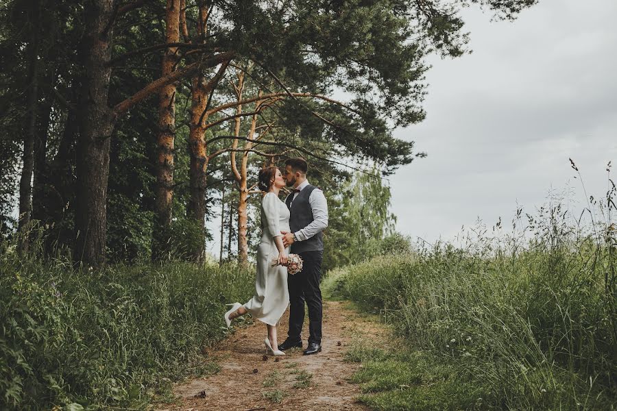 Wedding photographer Polina Skay (lina). Photo of 27 June 2021