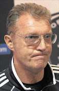 READY
      : Former Orlando Pirates coach Ruud Krol