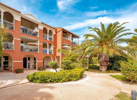 Vente appartement 3 pièces 43.95 m² à Hyeres (83400), 279 720 €