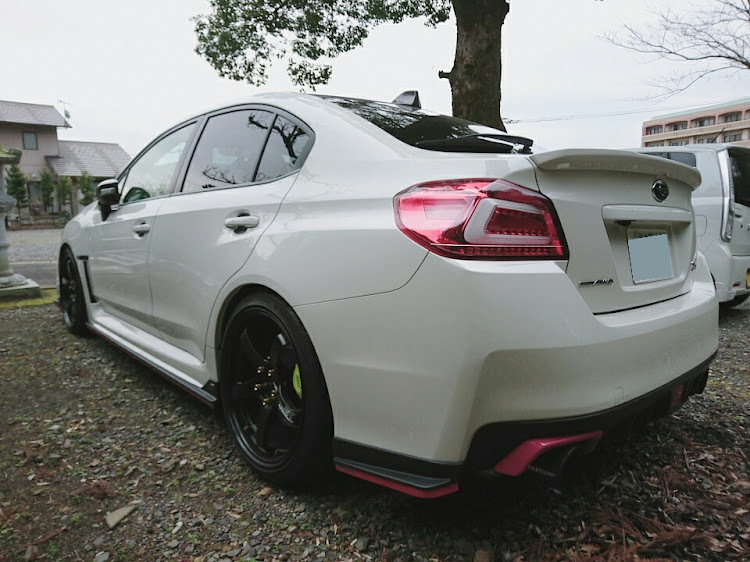 WRX STIのWRX STI・WRX STI VABに関するカスタム事例の投稿画像4枚目