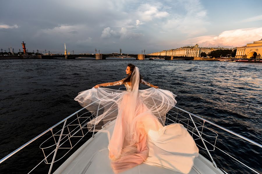 Wedding photographer Andrey Zhulay (juice). Photo of 26 September 2018