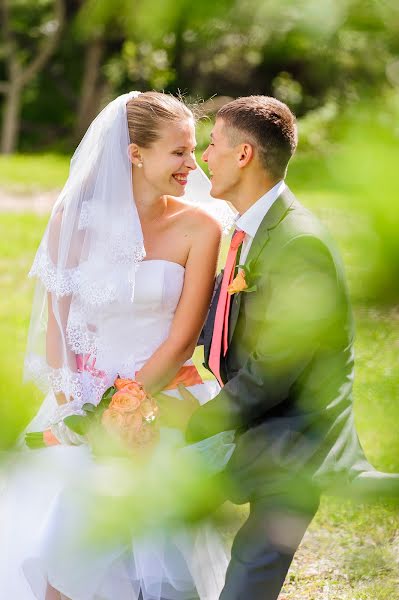 Fotógrafo de casamento Sergey Vandin (sergeyvbk). Foto de 29 de março 2016