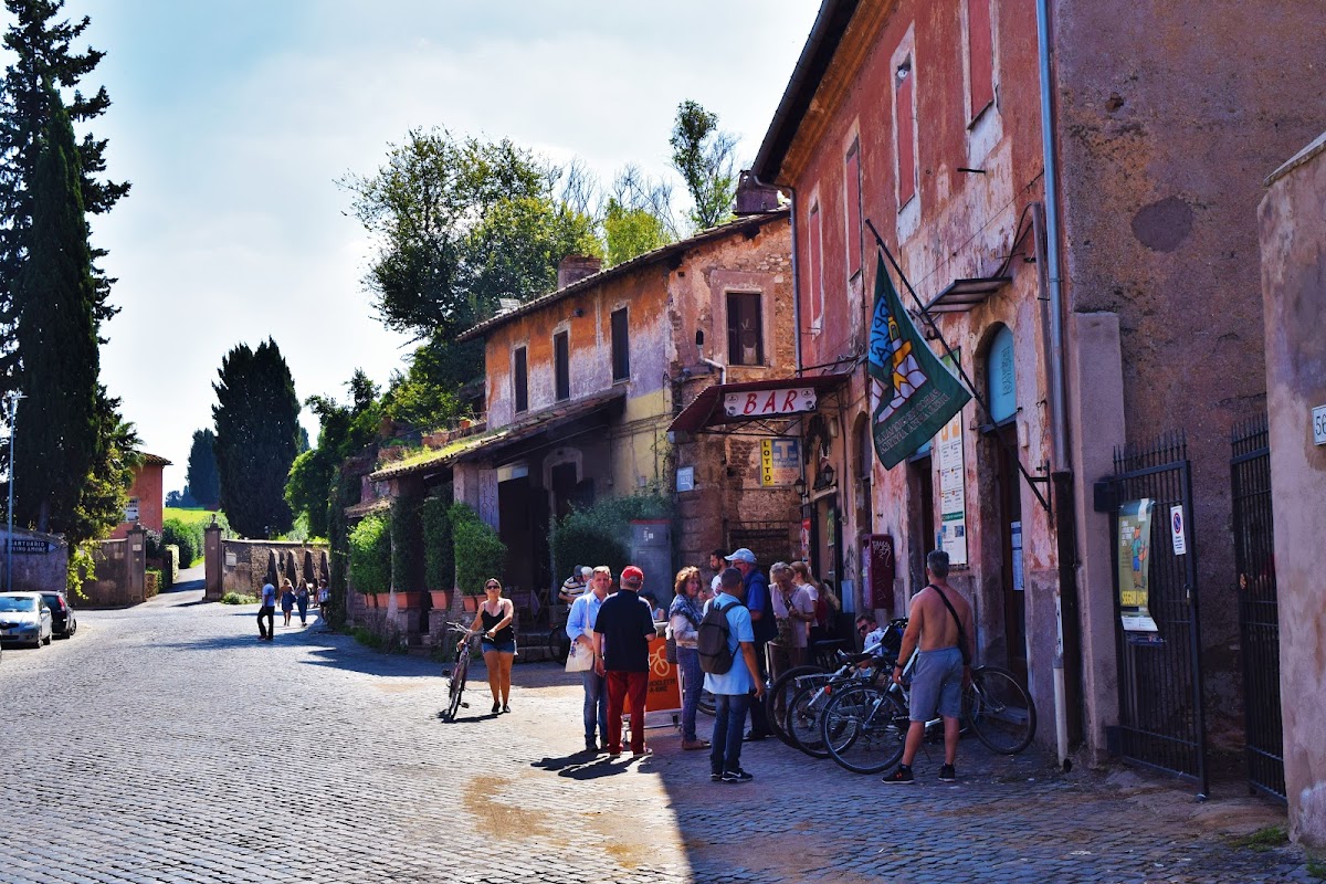 Roma. La dolce vita? Римские картинки (с Аппиевой дорогой, акведуками и пляжем)