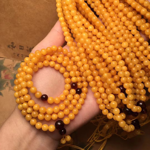 Title 4, Natural Beeswax 108 Buddha Beaded Necklace Acce...