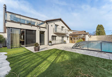 House with garden and terrace 3