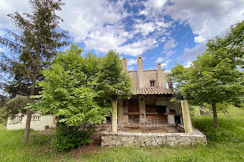 maison à Saint-Pierre (04)