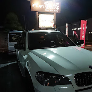 X5 E70