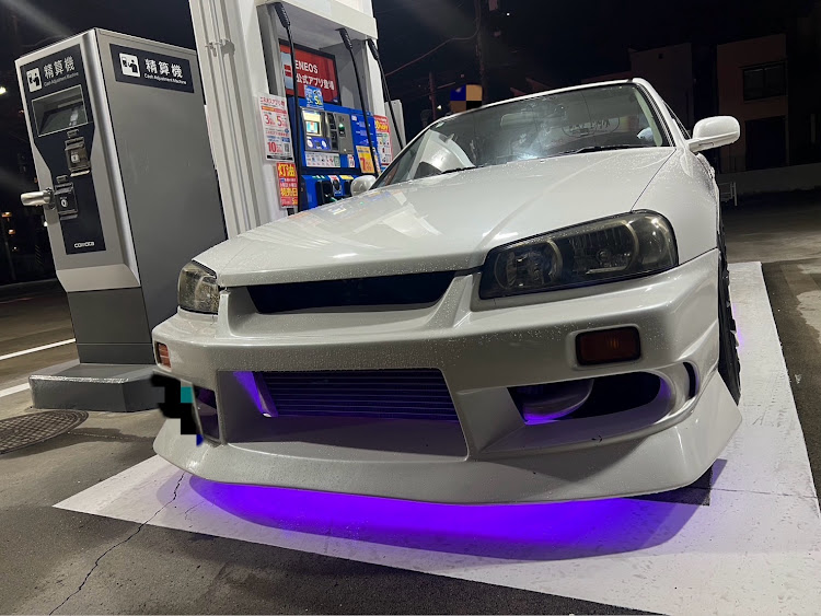 スカイラインの塗装ボロ過ぎて早く塗り替えたい・11月もよろしくお願いします・ER34・DIY・ハロウィンに関するカスタム事例の投稿画像1枚目