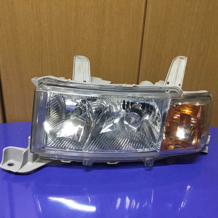 bBのヘッドライト・ヘッドライトスチーマー・NCP bBに関するカスタム事例の投稿画像3枚目