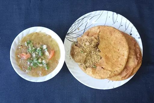 Fried Sattu Paratha With Aloo Chokha