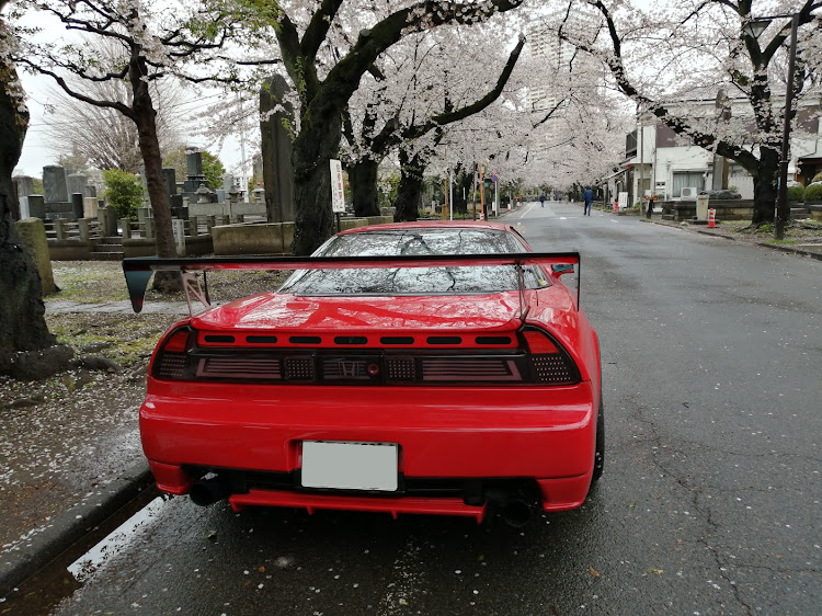 NSXの桜とコラボ・谷○墓地・なんだか寂しいに関するカスタム事例の投稿画像3枚目