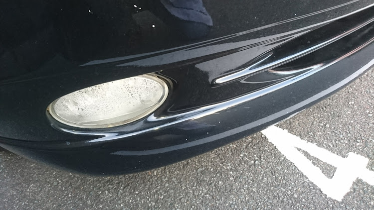 ハリアーのフォグランプ修理に関するカスタム事例の投稿画像1枚目