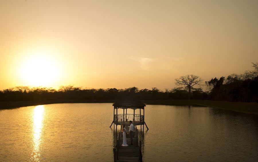 Fotógrafo de bodas Jhon Castillo (jhoncastillofoto). Foto del 10 de abril 2018