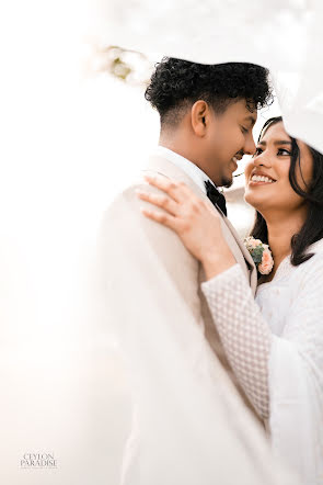 Fotógrafo de casamento Rasindu Jayan (ceylonparadise). Foto de 23 de janeiro