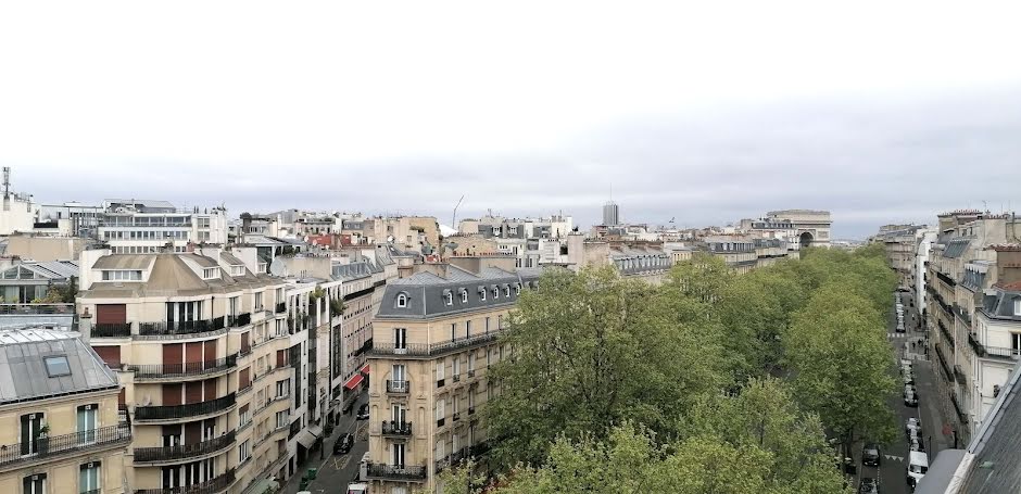 Location meublée appartement 2 pièces 42 m² à Paris 8ème (75008), 2 400 €