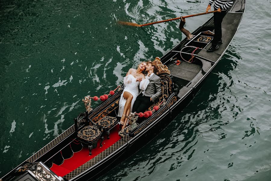 Fotografer pernikahan Alex Luchian (alexandruluchian). Foto tanggal 12 Mei 2021