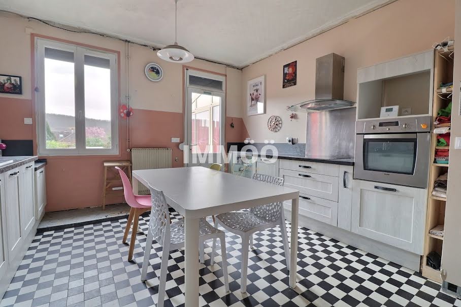 Vente maison 7 pièces 141 m² à Le Houlme (76770), 180 000 €