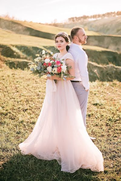 Wedding photographer Antonina Meshkova (theperfect). Photo of 10 December 2017