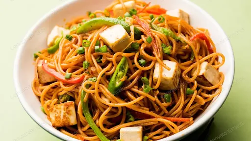 Paneer Chilli Garlic Noodles