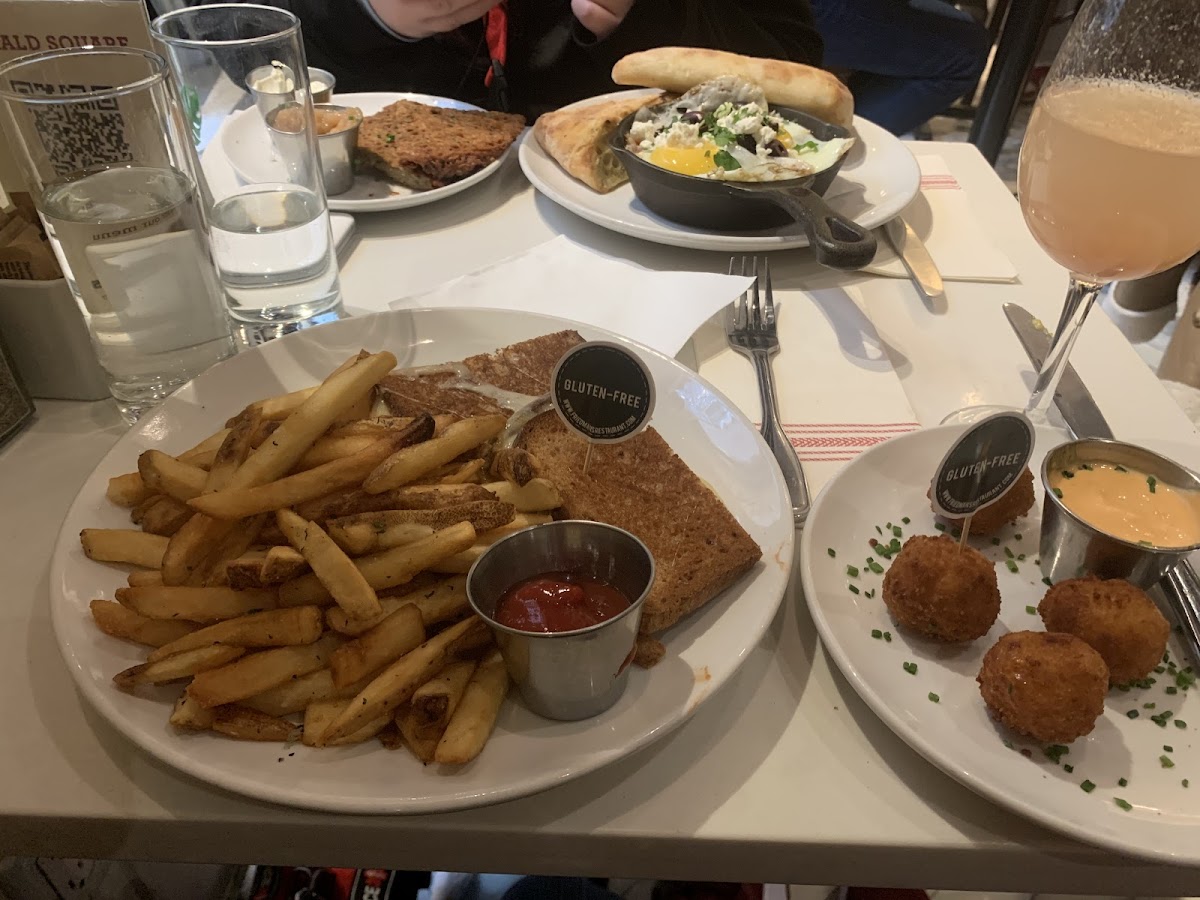 The grilled cheese w/fries and the three chese mac and cheese balls.