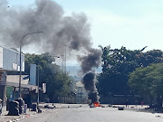 Major routes in and out of several areas in Mpumalanga into the Mbombela CBD have been blocked.