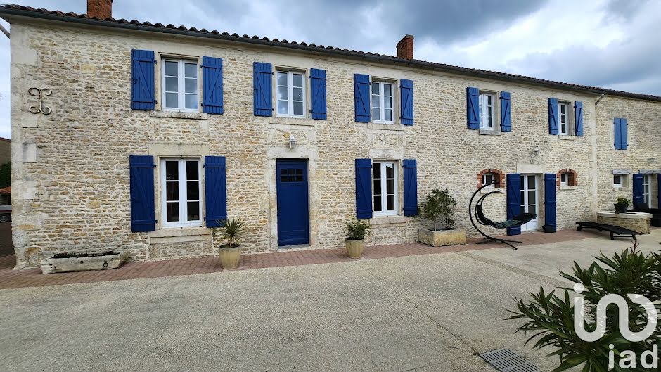 Vente maison 13 pièces 267 m² à Vix (85770), 399 000 €