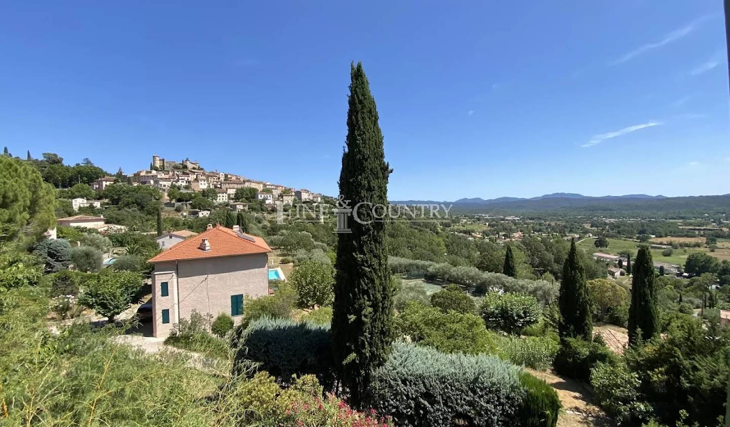 Appartement avec piscine Callian