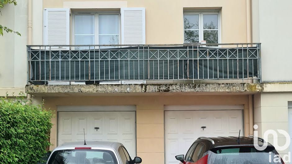 Vente duplex 3 pièces 65 m² à Savigny-le-Temple (77176), 189 000 €