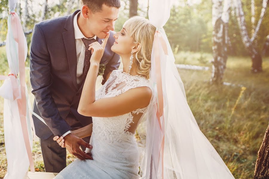 Fotógrafo de casamento Tatyana Minaeva (tmin). Foto de 10 de março 2016