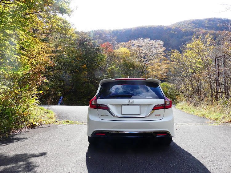 ジェイドのJADE RS・紅葉と愛車・岩瀬郡天栄村・鶴沼川・JA夢みなみに関するカスタム事例の投稿画像7枚目