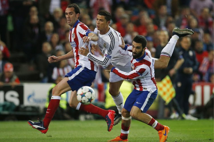 VIDEO: Geniet nog eens van dé actie van de Madrileense derby!