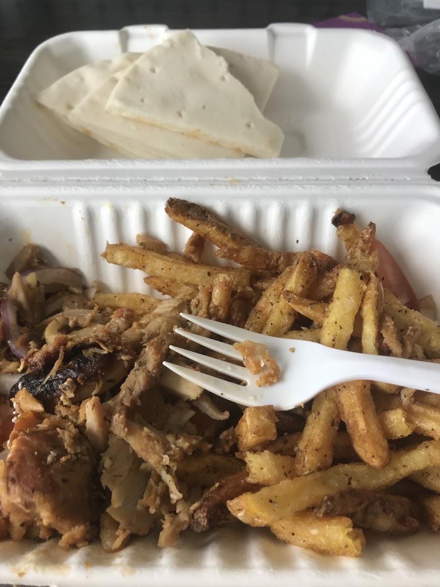 Chicken Pita Plate to go