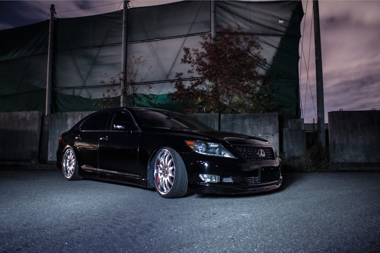 LSのレクサス・LEXUS LS・LS460・ガールズオーナーに関するカスタム事例の投稿画像2枚目