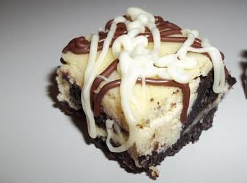 Oreo Cheesecake Squares